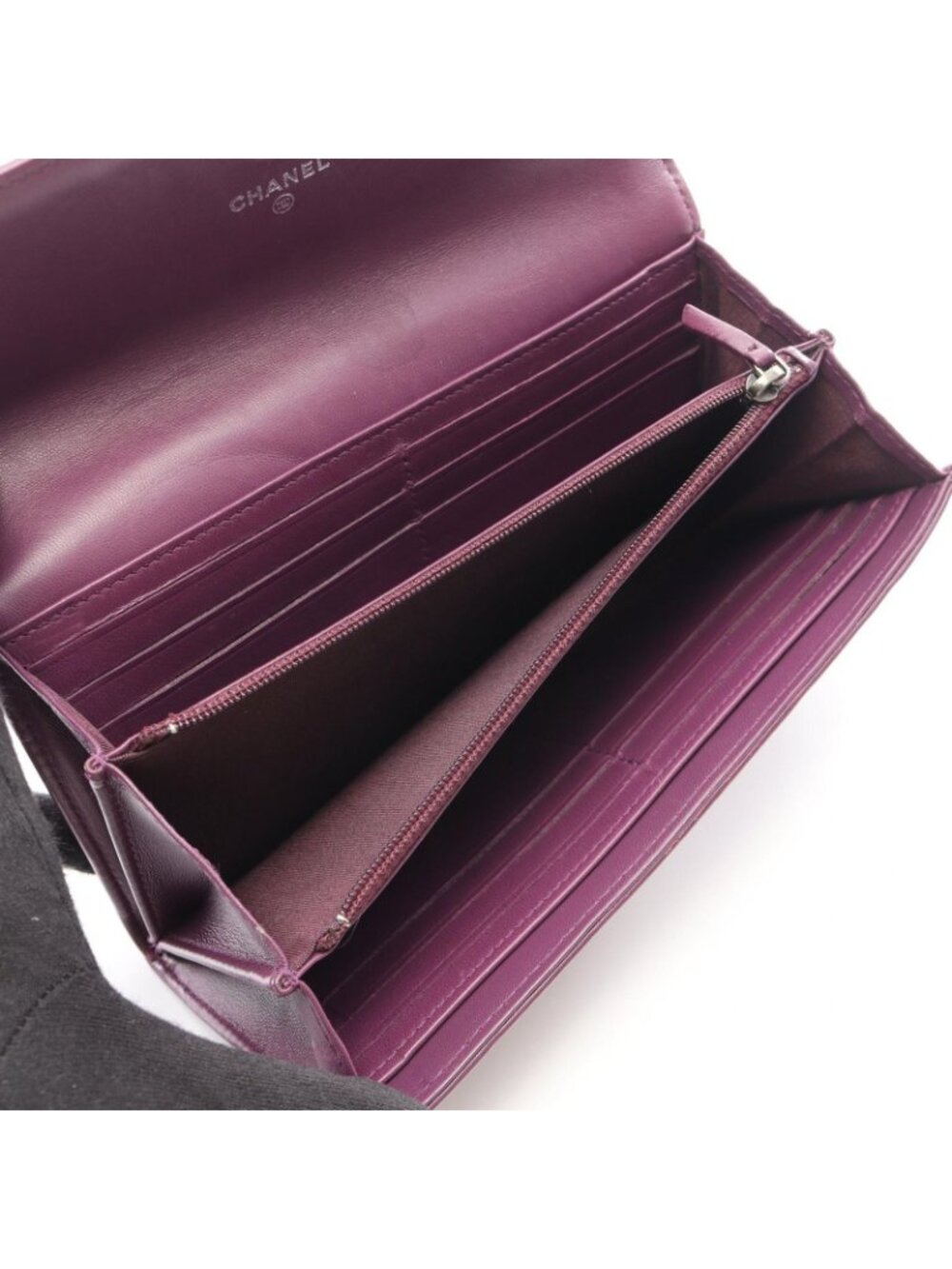 Chanel Bifold Wallet Boy Purple Lambskin Boy - Picture 3 of 12